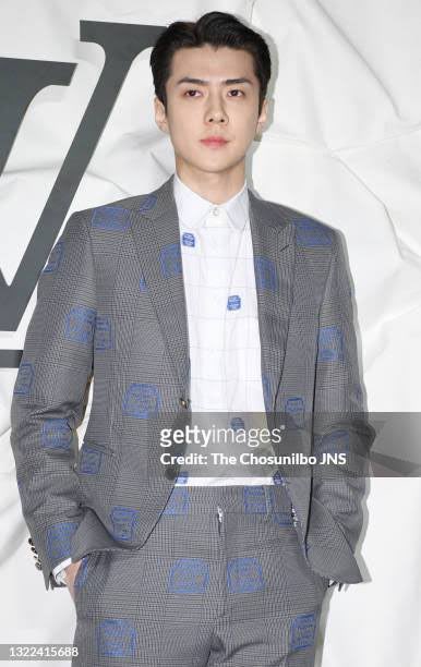 <a href="/kdrama_menfess/">K-Drama Menfess</a> cowokku nih 🖤