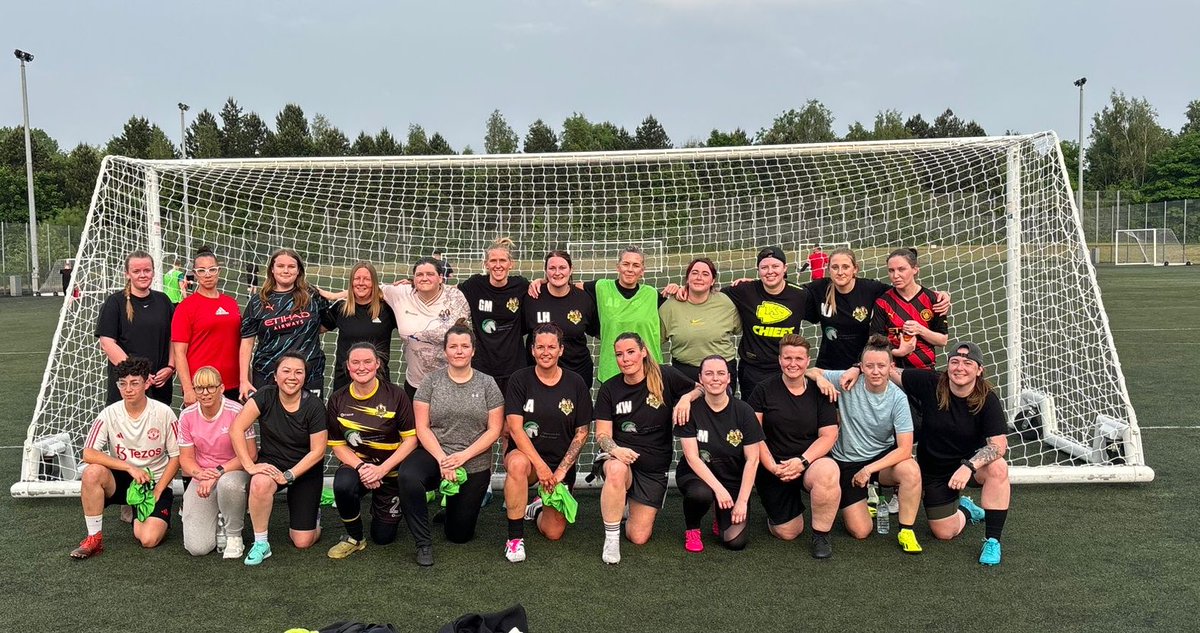happy_somedays's tweet photo. Record numbers at tonight’s Womens Football session here in #Wythenshawe 

The support and bond these girls emit is unbelievable a true credit to us all.

#HerGameToo #InclusiveForAll #Manchester @TNLComFund 💛🖤 https://t.co/9xsM96fHJm