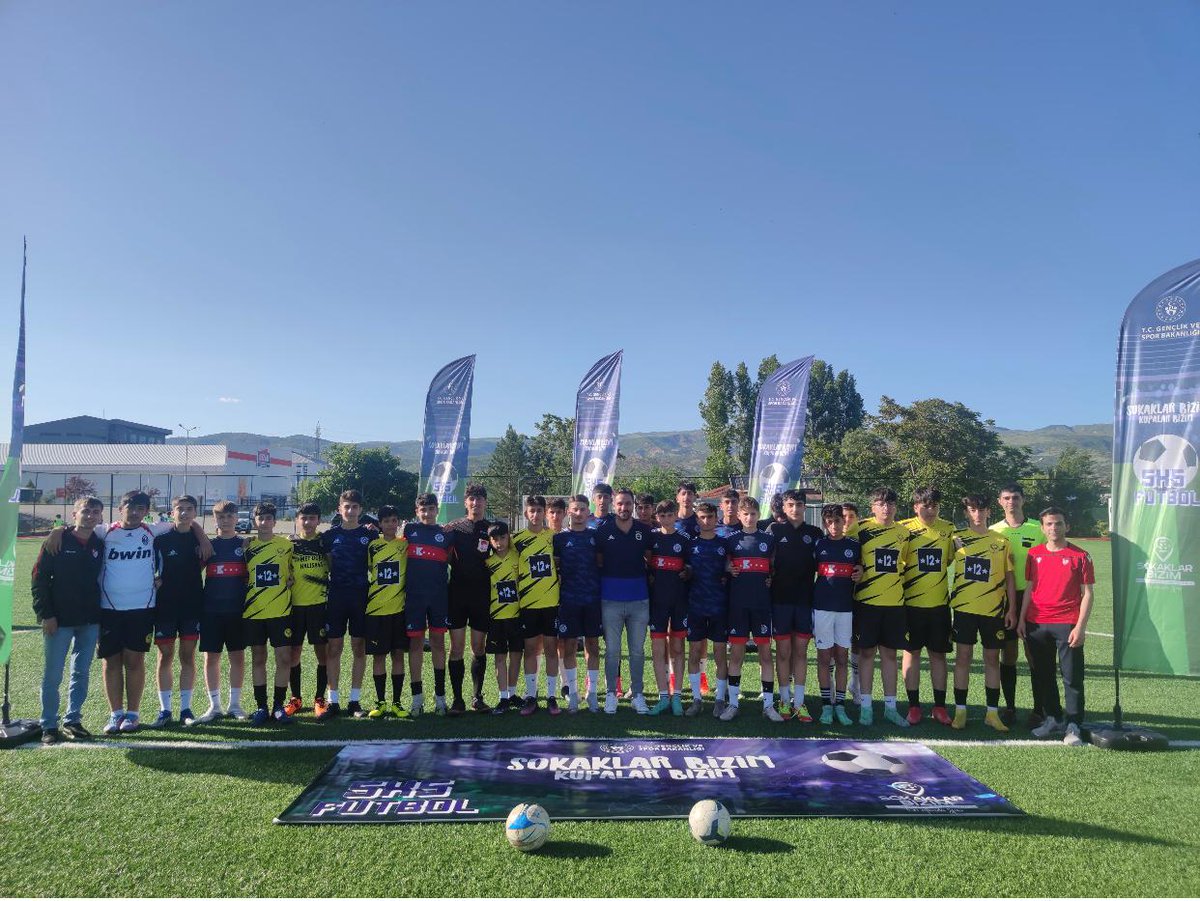 ✨İl Müdürlüğümüze bağlı Düzağaç Sentetik Sahada Hareketlilik Yılı Kapsamında 5x5 Futbol Müsabakaları Başladı. Tüm takımlara başarılar diliyoruz.