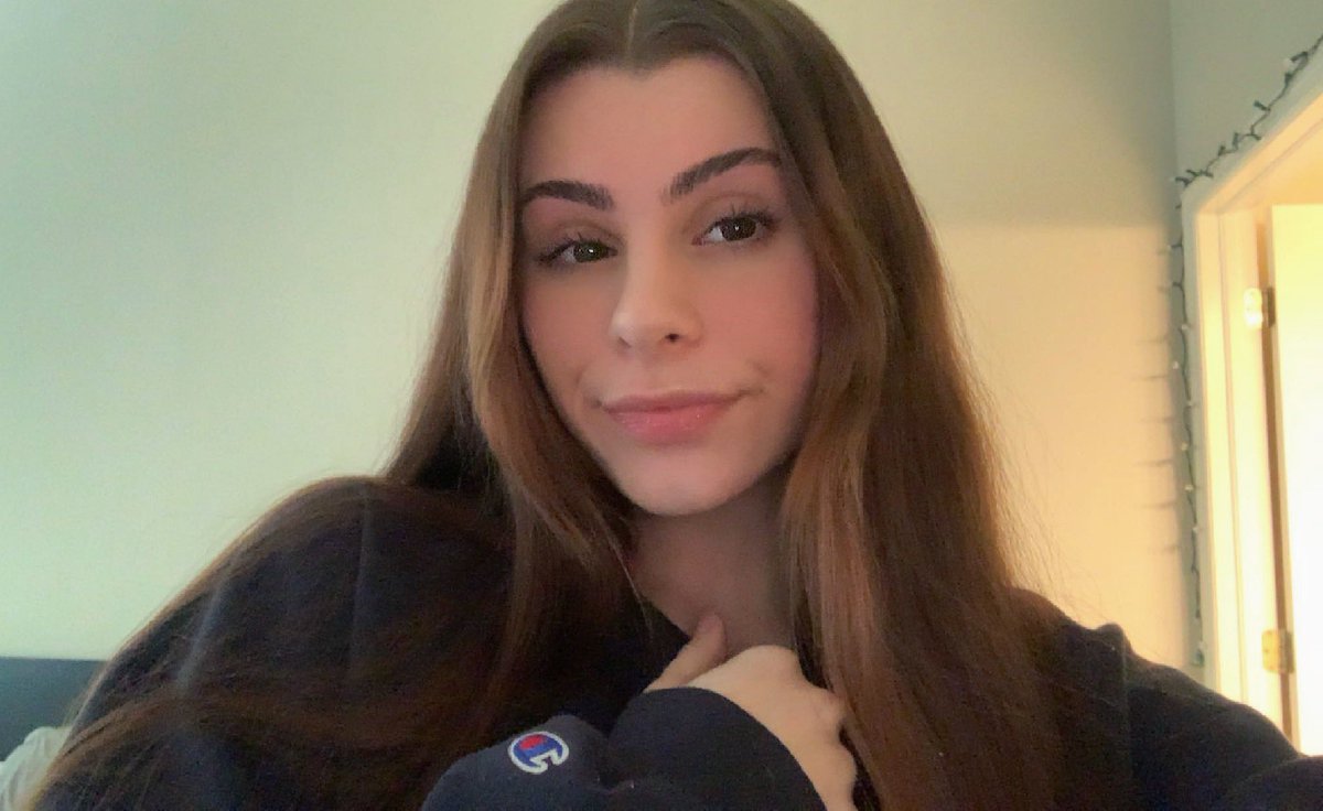 ilycassi's tweet image. not a thought behind these eyes