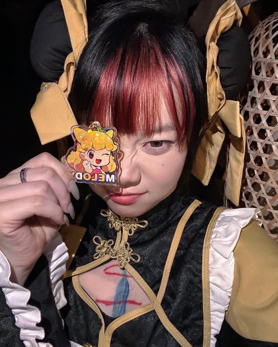 MelodyCharms_'s tweet image. Melody with “ZOMBIE”🫣

#melodycharms #customkeychains #acrylickeychains #acryliccharms