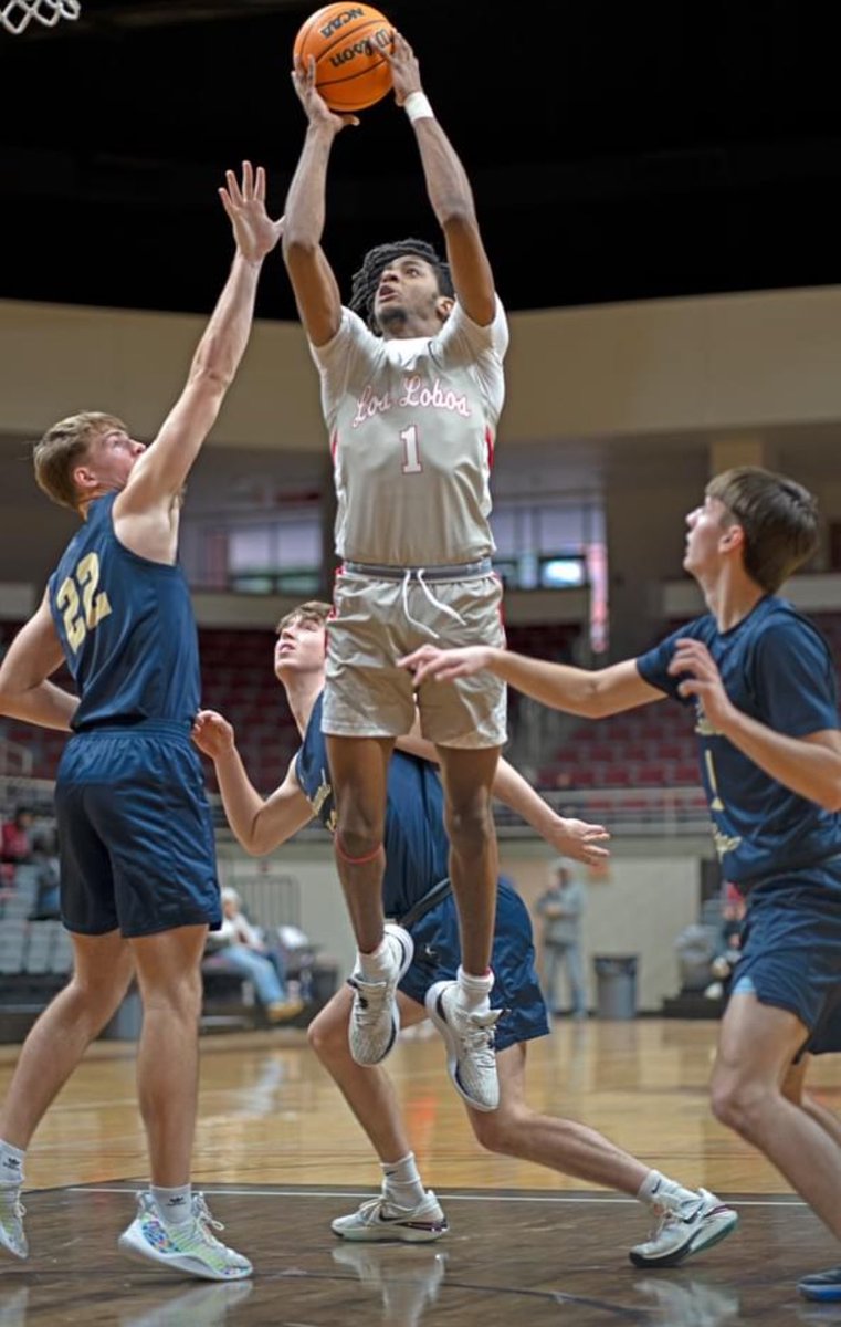 Birthday shoutout to forward Tyler Jackson! We hope you have a great day! 
#WeHunt #4to1 #BrandEm