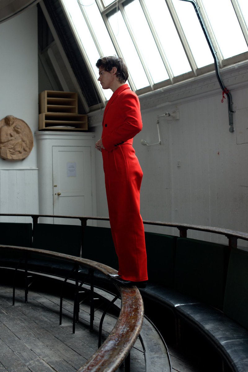 Harry fotografiado por Mary McCartney para la exposición "Double Exposure: David Bailey y Mary McCartney" en Londres.