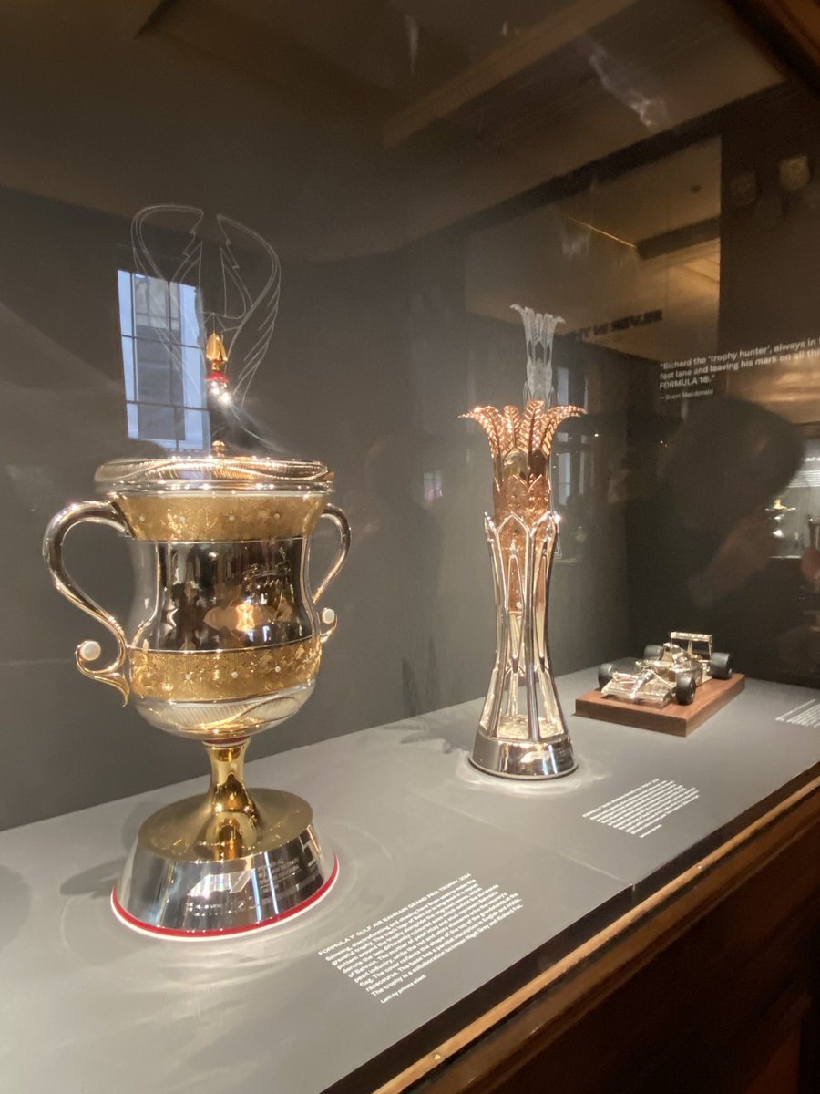 Super cool to be invited to see these Fox trophies at Goldsmiths Hall this eve. I don’t feel I’ve given enough thought to the craftsmanship that goes in to them before they become champagne vessels! Highly recommend popping along - free to visit!