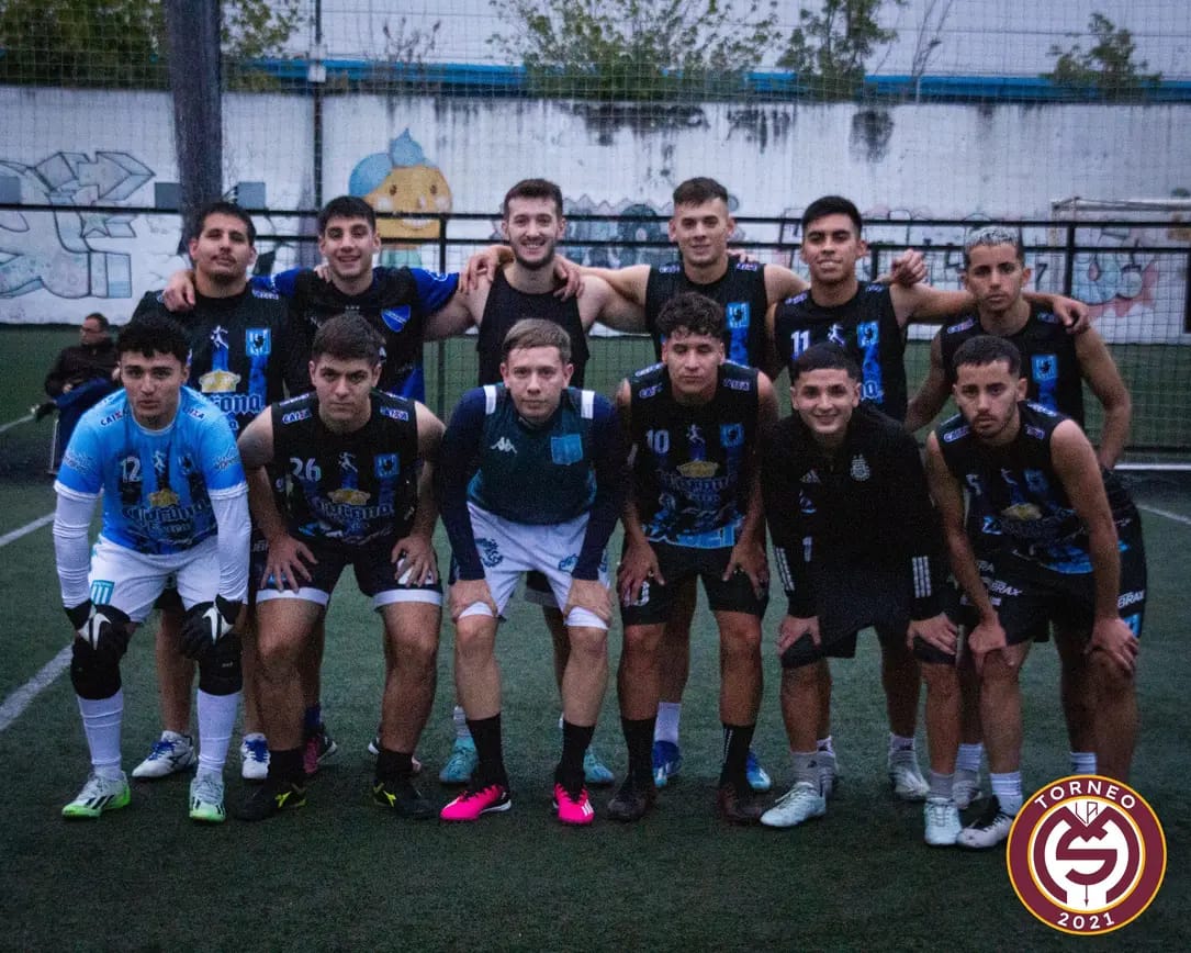 Mientras esperamos los playoffs para la Copa de Oro, Latcademia no para💪🏻

Por eso, buscamos rival de fútbol 8 para este sábado por la tarde. Si tenés un equipo y nos queres jugar, no dudes en hablarnos.

#VamosRacing
#VamosNosotros