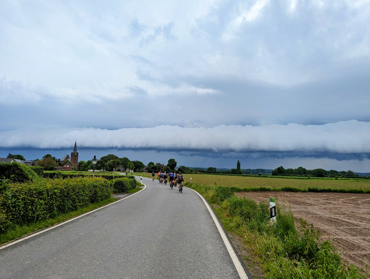 #cycling in The Netherlands (technically this was germany) today. This beautiful #shelfcloud dooming up in the distance.
