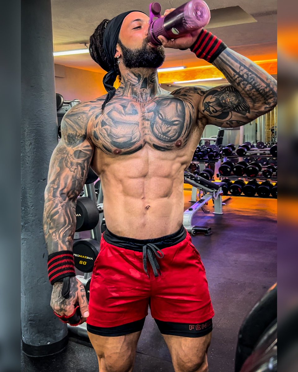 goldmidofit's tweet photo. 🖤🐺
Ropa deportiva de @fenix_fit 👈🏻
Código de descuento:MIDOELGOLD
#fenixfit https://t.co/QkR84iynmO