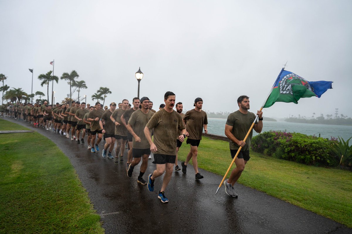 JointBasePHH's tweet photo. Last week the #25ASOS #TACPs, held their annual 24-hour run at Missing Man Memorial Park to honor the fallen and to help support the needs of the family members who were left behind. United States Air Force #25ASOS #jbphh @usairforce #rainorshine
π· @15thwing https://t.co/QZkMb7LXyv