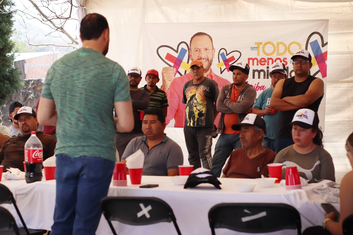 #Indaparapeo | Muchas gracias a las y los indaparapenses que se dedican a a elaborar y comercializar los fuegos pirotécnicos en el municipio por sumarse a la fórmula ganadora y compartir unas deliciosas carnitas conmigo. 

💛❤️💙 #AquíEstáSuPrieto 
#VotaMauricioPrieto