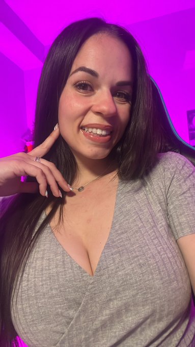 Estoy en directitoooo 👉🏻 https://t.co/sGXju2gowB https://t.co/9kB1A595iT<a href="/tag/twitch"class="tags"><span>#twitch</span></a><a href="/tag/marbellavice2"class="tags"><span>#marbellavice2</span></a>