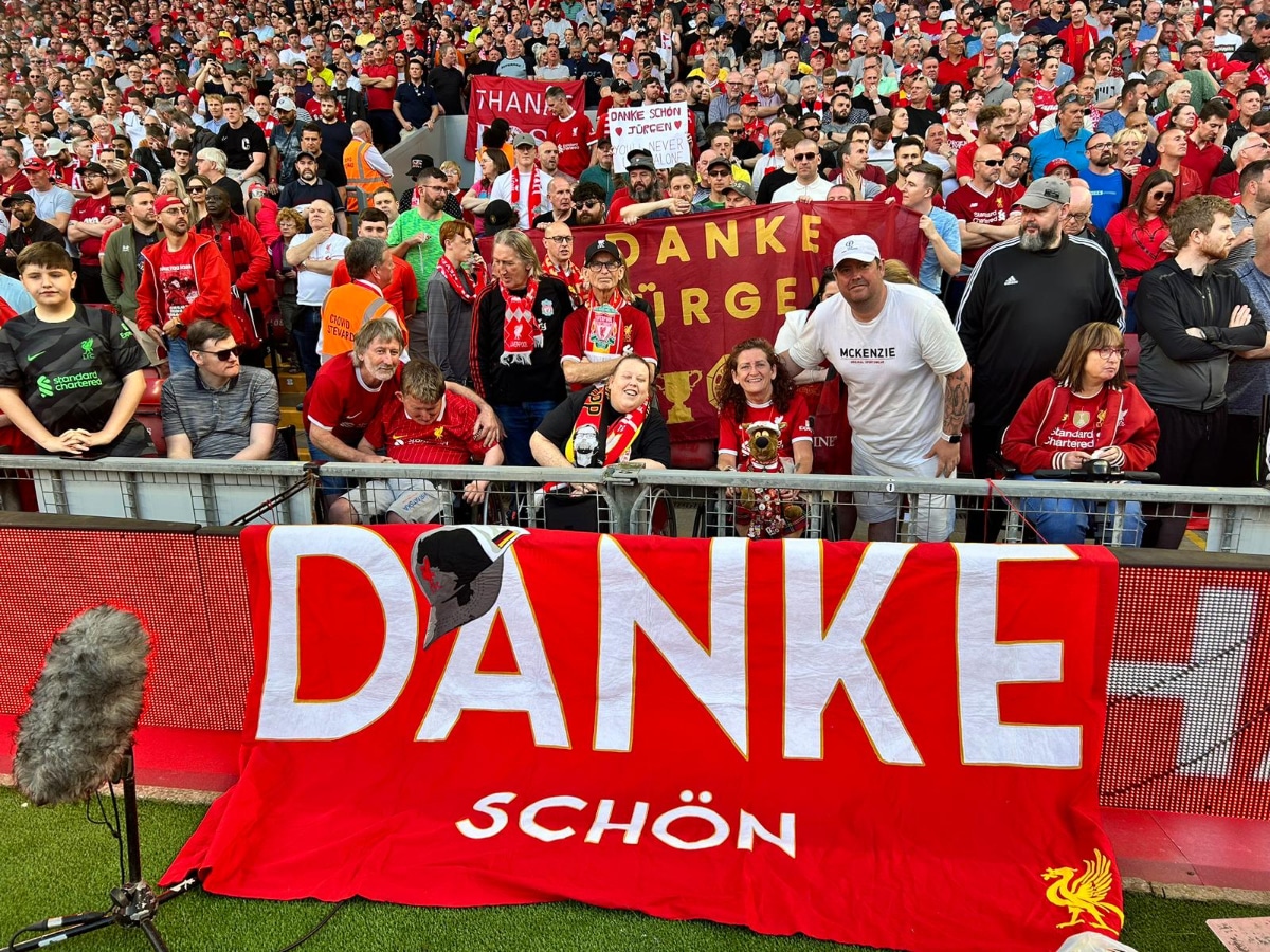 Handmade Banners tweet media