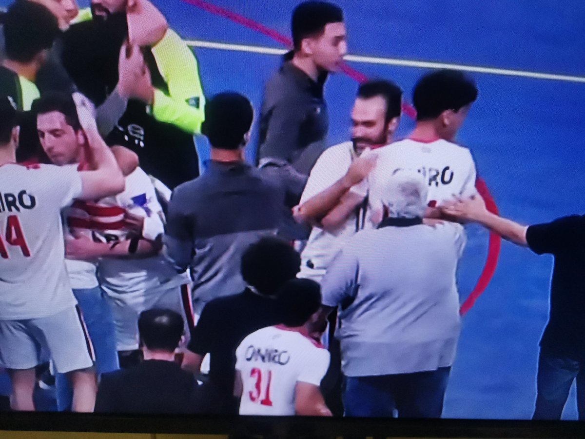 ألف مليون مبروك للجماهير العظيمه
 الزمالك وبس