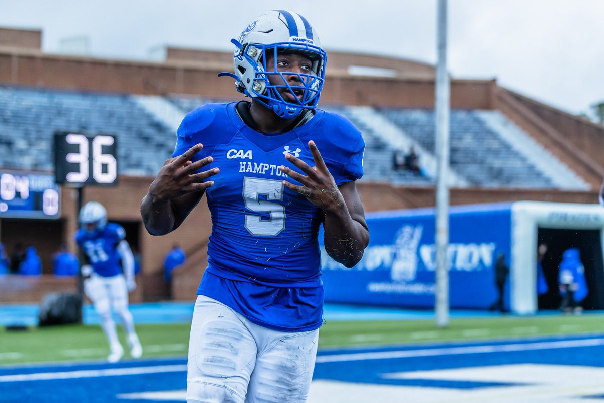 Chase Geter (@chasegeter) on Twitter photo Blessed to receive an offer from Hampton!!
<a href="/CoachRodHoward/">Coach Howard</a> <a href="/trent_boykin/">Trenton C Boykin๐ดโโ ๏ธโ๏ธ๐ง</a> <a href="/WillVapreps/">Will Vapreps Garlick</a> <a href="/RivalsFriedman/">Adam Friedman</a> <a href="/MohrRecruiting/">Brian Mohr</a> <a href="/mikegete20/">gete20(Coach Gete)</a> <a href="/T_Money4699/">Mickey Thompson</a> <a href="/Golston64/">Kedric Golston</a> <a href="/BrianDohn247/">BrianDohn247</a> <a href="/adamgorney/">Adam Gorney</a> Blessed to receive an offer from Hampton!!
<a href="/CoachRodHoward/">Coach Howard</a> <a href="/trent_boykin/">Trenton C Boykin๐ดโโ ๏ธโ๏ธ๐ง</a> <a href="/WillVapreps/">Will Vapreps Garlick</a> <a href="/RivalsFriedman/">Adam Friedman</a> <a href="/MohrRecruiting/">Brian Mohr</a> <a href="/mikegete20/">gete20(Coach Gete)</a> <a href="/T_Money4699/">Mickey Thompson</a> <a href="/Golston64/">Kedric Golston</a> <a href="/BrianDohn247/">BrianDohn247</a> <a href="/adamgorney/">Adam Gorney</a>