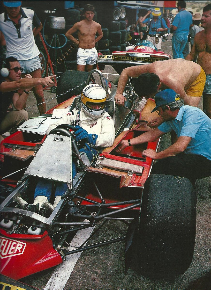Qué despreocupados estaba el personal de la Fórmula 1 en 1979 ¿no, @VirutasF1? Jody Scheckter - Ferrari T4