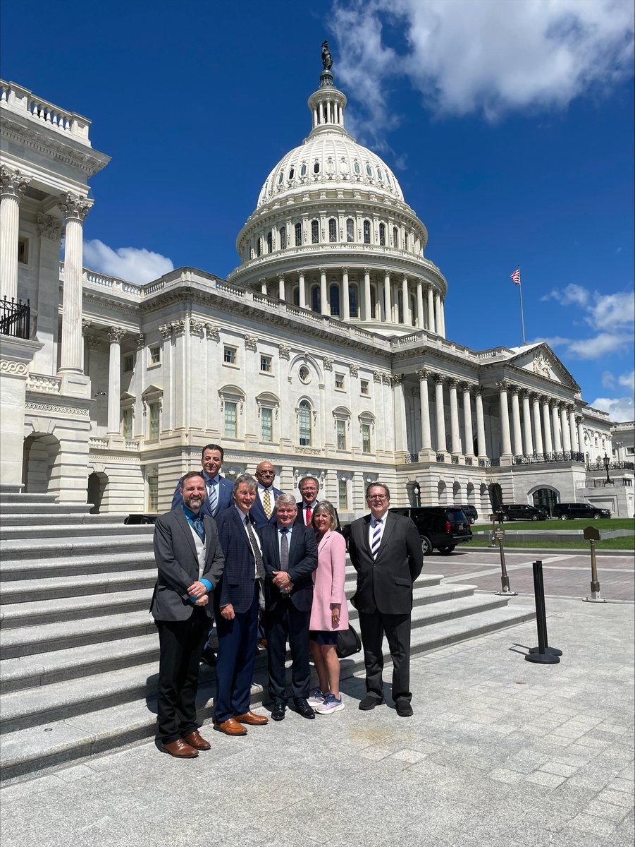 Co-Chair @JohnMcKayLib led a #CEUS delegation on a bilateral visit to Washington. Delegates included Senators @AndrewCardozo5, @SenMartyDeacon, and @SenatorJimQuinn, and MPs @j_maloney, @aboultaifziad_, @MPRandyHoback, and @SPSTremblay 🇨🇦 🇺🇸