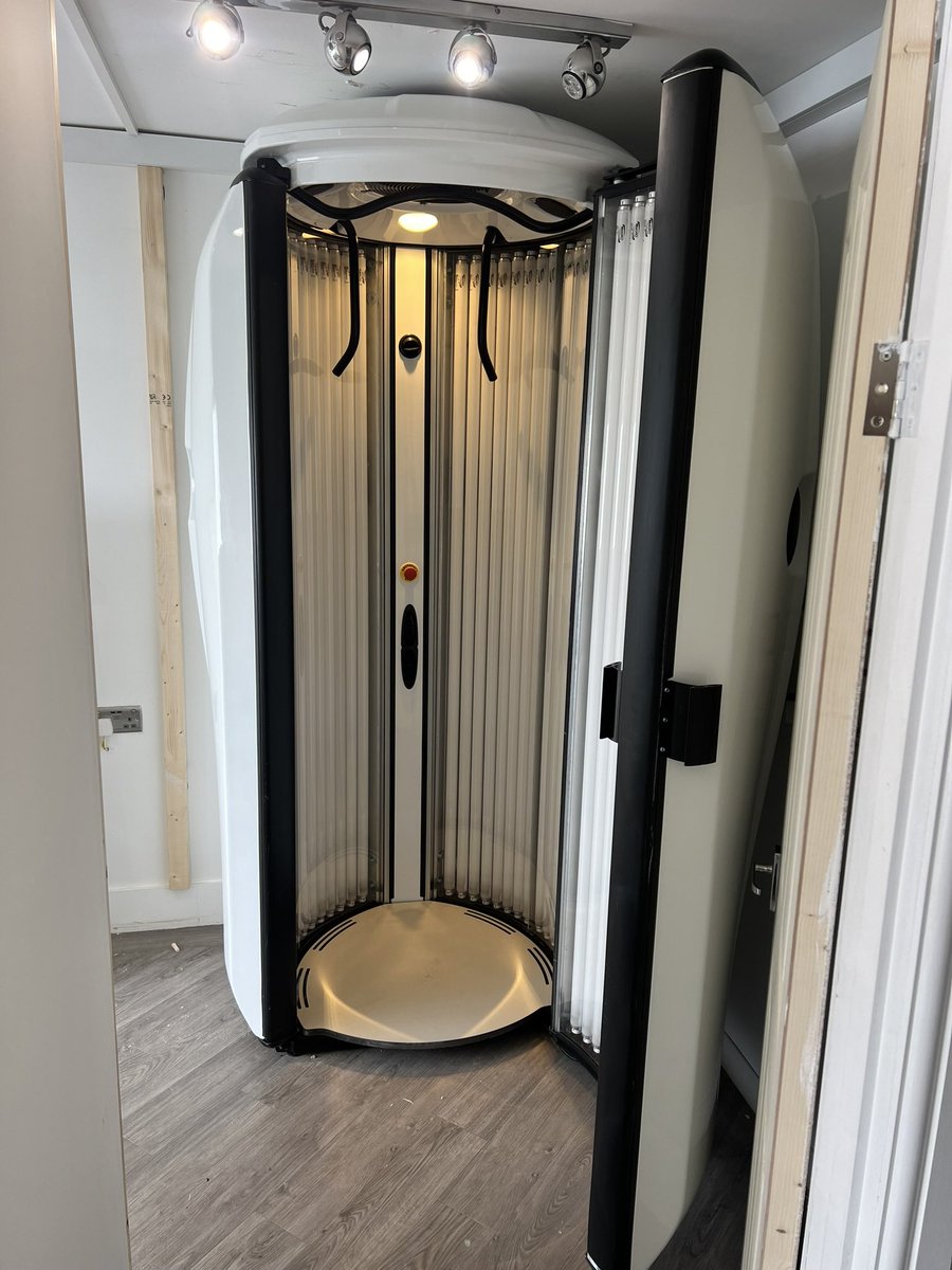 WeSellSunbeds's tweet photo. Another 2 Alisun v200 supplied delivered and installed by the Sunbed Sales and Servicing team 😎

Looking to Buy or Need any #Sunbed Maintenance work, Servicing, Cleaning, Tubing or Moving
📞Sunbed Sales&amp;Servicing 07714287532 😎 https://t.co/P90OX6DBaz