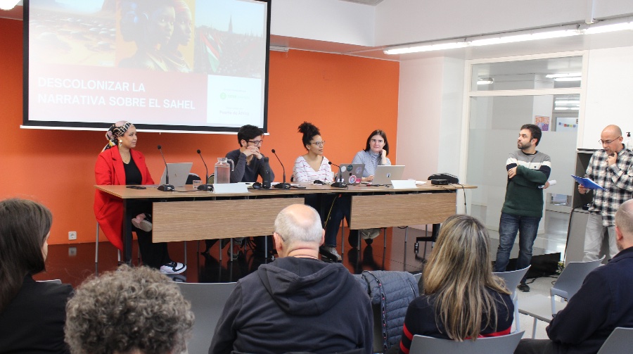 Vols descolonitzar la narrativa a la teva ONG?

🌱 Amb <a href="/oxfam_es/">Oxfam en español</a>, @Lafede_cat, <a href="/UVA/">UVA</a> i @puertadeafrica ho estem impulsant!

Llegeix el resum del taller pilot que vam organitzar: lafede.cat/es/narratives-…