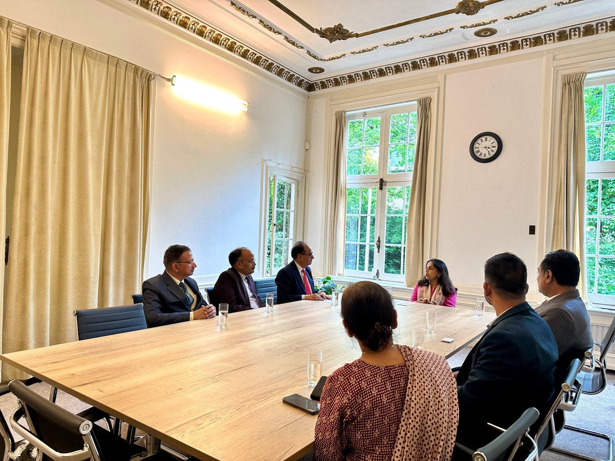 Amb @reenat_sandhu received a @iitroorkee delegation led by @Director_IITR Prof K K Pant at the Embassy. Amb encouraged IIT Roorkee to look at opportunities for academic collaborations with🇳🇱 knowledge institutions & further strengthen S&T & innovation cooperation between 🇮🇳 & 🇳🇱