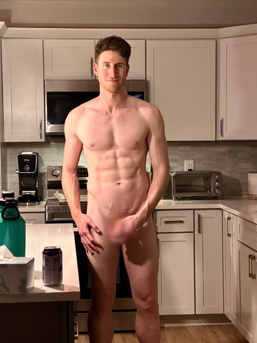 RT if I can I be your midnight snack https://t.co/mh2ASQTZVa