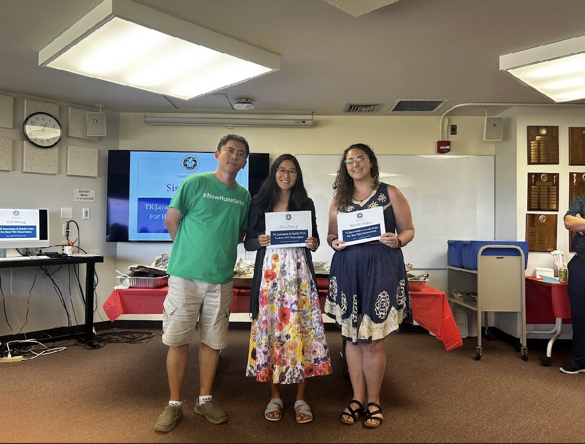 UHM_ECON's tweet photo. Recognizing brilliance: Highlights from our Economics Department’s awards ceremony, where graduate students were honored for their outstanding contributions and achievements. 🎓🏅 #GradExcellence #EconAwards #futureleaders #Economics https://t.co/oPBsPr165g
