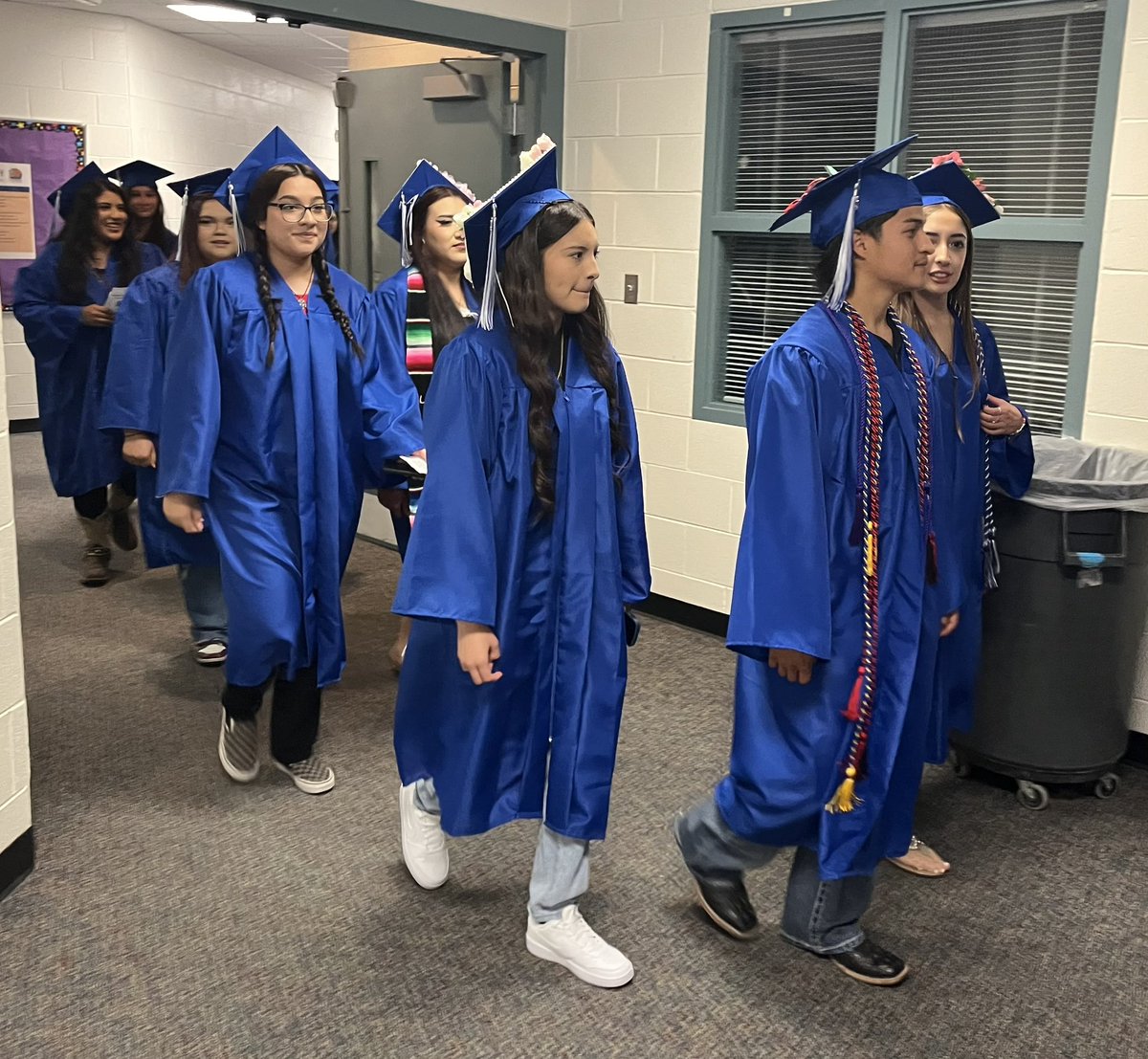 DykesDeAnn's tweet photo. Big smiles and happy tears! Congratulations to the Longmont High School class of 2024! We’re so proud of you! Thank you for stopping by Northridge so we could clap and cheer! @NREL_Bengals @SvvsdSchuh @SVVSDsupt @LongmontHS https://t.co/06ie8qKmJP