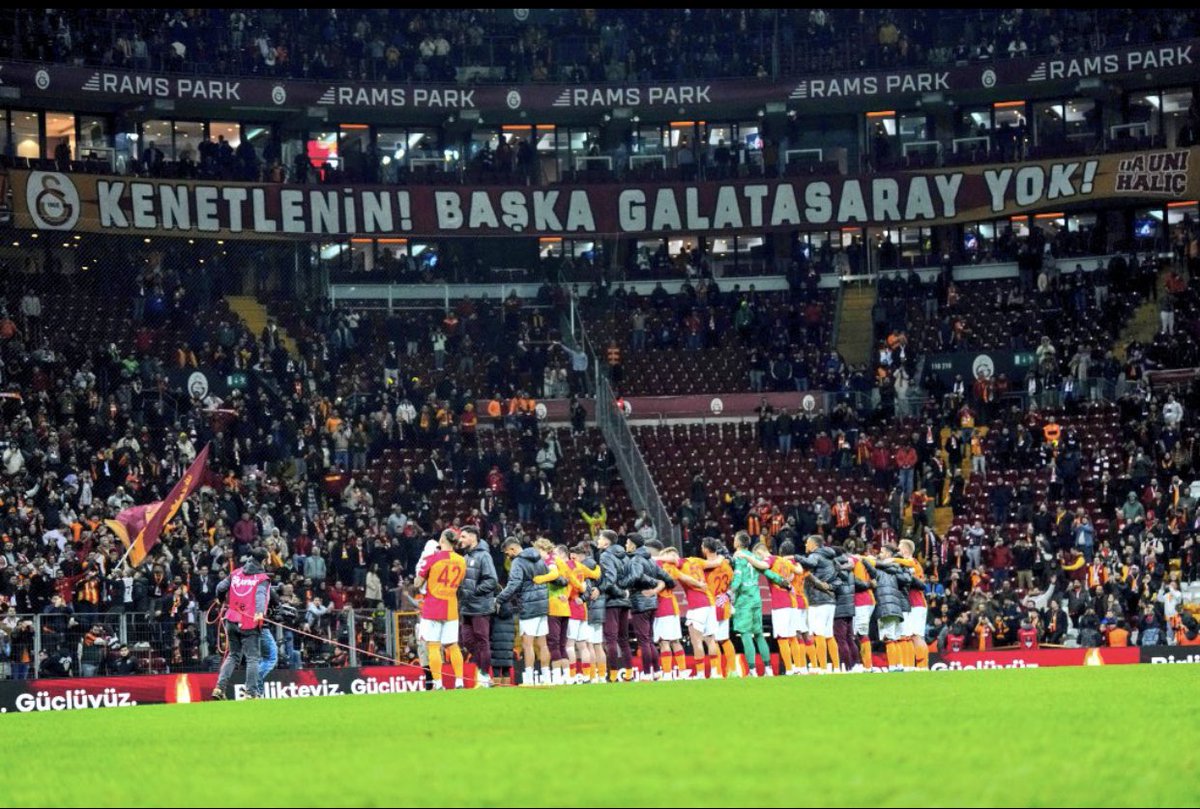 Sen,ben,o yok.. Biz varız,Biz Galatasarayız.' SEN ŞAMPİYON OLACAKSIN 🦁 #KenetleninBaşkaGalatasarayYok #KONSANTRASYON #Hedef24Yolunda 🦁 @GalatasaraySK ⭐️⭐️⭐️⭐️