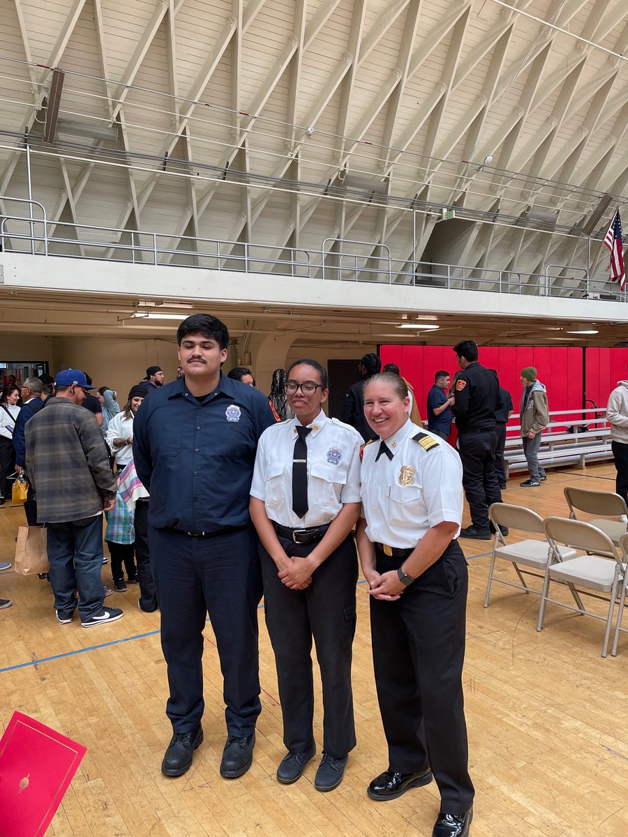 LAFDChief's tweet image. I'm so proud of the LAFD Fire & EMS Magnet Program 2024 graduates. You continue to impress me & inspire all of us, giving a bright hope to the future of our dept & the fire service.
I want to invite HS students interested in the program to visit joinlafd.org for info.
