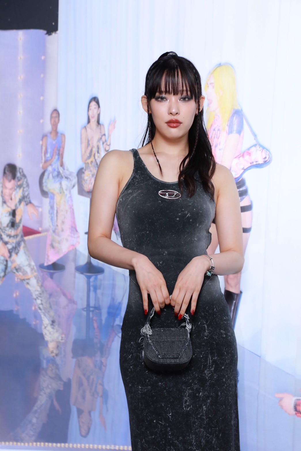 GOINUjraMAALI7S?format=jpg&name=large