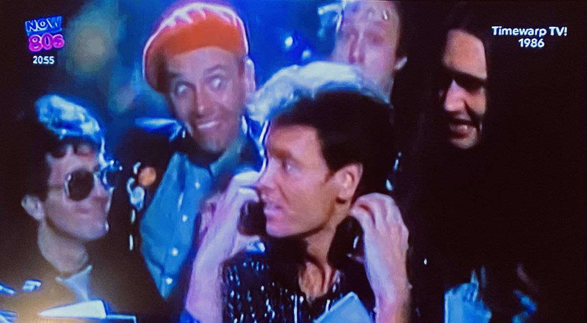 Juggling_Words's tweet photo. Surfing TV music networks.📺 

Childhood flashback classic! 🎶

Cliff Richard &amp; The Young Ones - Living Doll (ft. Hank Marvin). 🎸 

Comic Relief’s first release - a No.1 hit record in 1986! 🤣

The immortal #RikMayall @AdrianEdmondson @NigelPlaner1 #ChristopherRyan #CliffRichard https://t.co/kHIUdmwidm