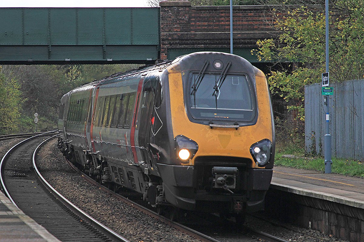 williampgwebb's tweet image. We don't know how long it will before the @CrossCountryUK Class 220 and Class 221 Voyagers are replaced #Class220 #Class221 #CrossCountry #Voyager