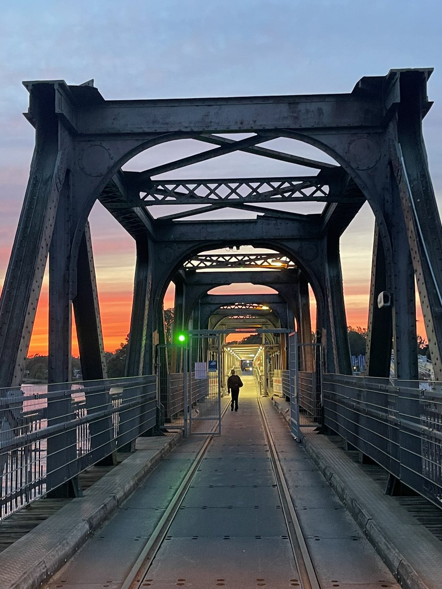 Wer in Schleswig-Holstein Bahn fährt, ist immerhin häufig an der frischen Luft. #Lindaunis #Flensburg #Verkehrswende