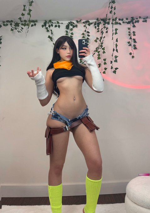 Fem Android 17 💓 https://t.co/h3kmZ1dEg0