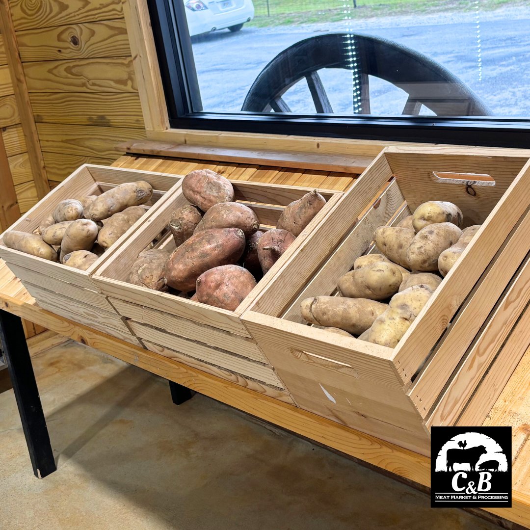 candbmeatmarket's tweet image. Thinking about dinner? 🍽️ Our new in-store selection of sweet and baked potatoes is waiting for you! Pair them with a juicy steak, and your evening comfort meal will be sorted. Drop by and pick up your ingredients tonight! 🥩🥔 

#CandB #MeatMarket #EatMoreBeef