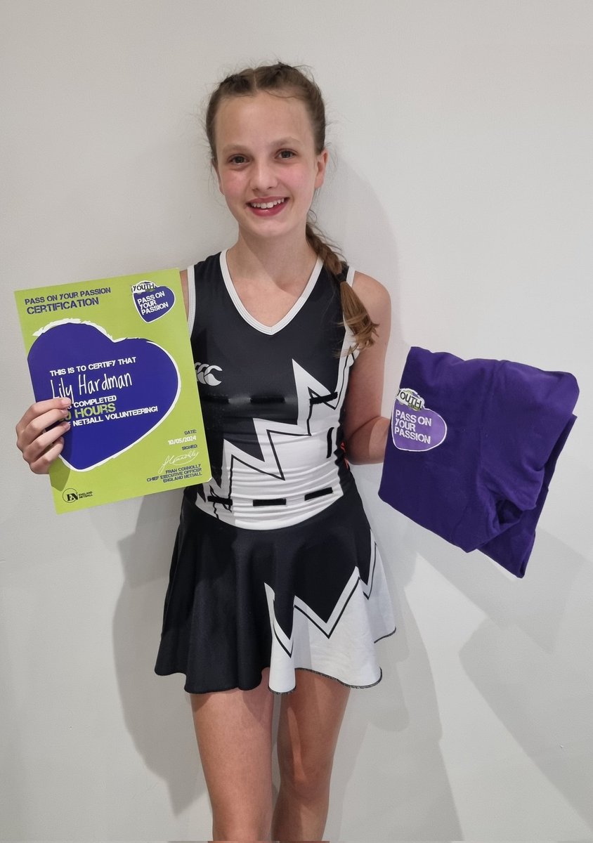 Another successful day of netball for Lily ... 
Firstly, representing GMCNA in tonight's match against Lancashire 🏐
Secondly, receiving her award from EN for achieving 50 hours of volunteering in netball! 💛💙 #passonyourpassion <a href="/TamesideNC/">Tameside Netball Clb</a> <a href="/ALLSAINTSCCPE/">ASCC PE</a> <a href="/EnglandNetball/">England Netball</a>