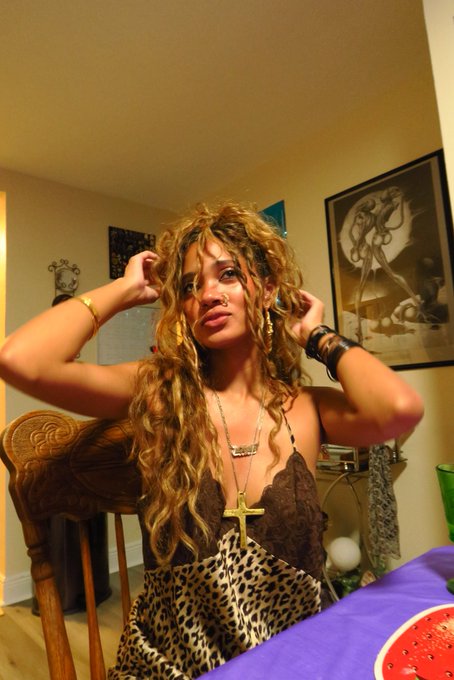 It&rsquo;s in da eyes Chico https://t.co/WsCYaLsXzg