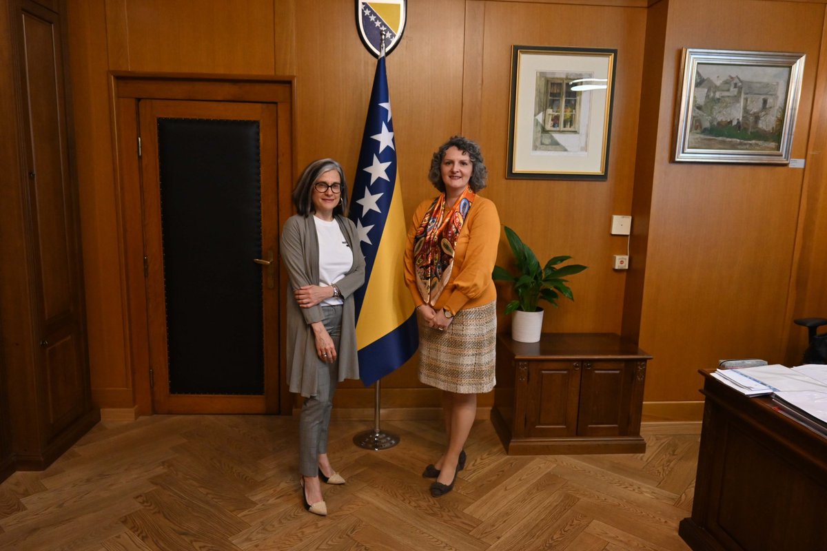 Ambasadorica Kraljevine Španije, Nj. E. Tereza Lizaranzu Perinat, posjetila je Centralnu banku Bosne i Hercegovine (CBBiH), gdje je održala sastanak s guvernerkom dr. Jasminom Selimović.