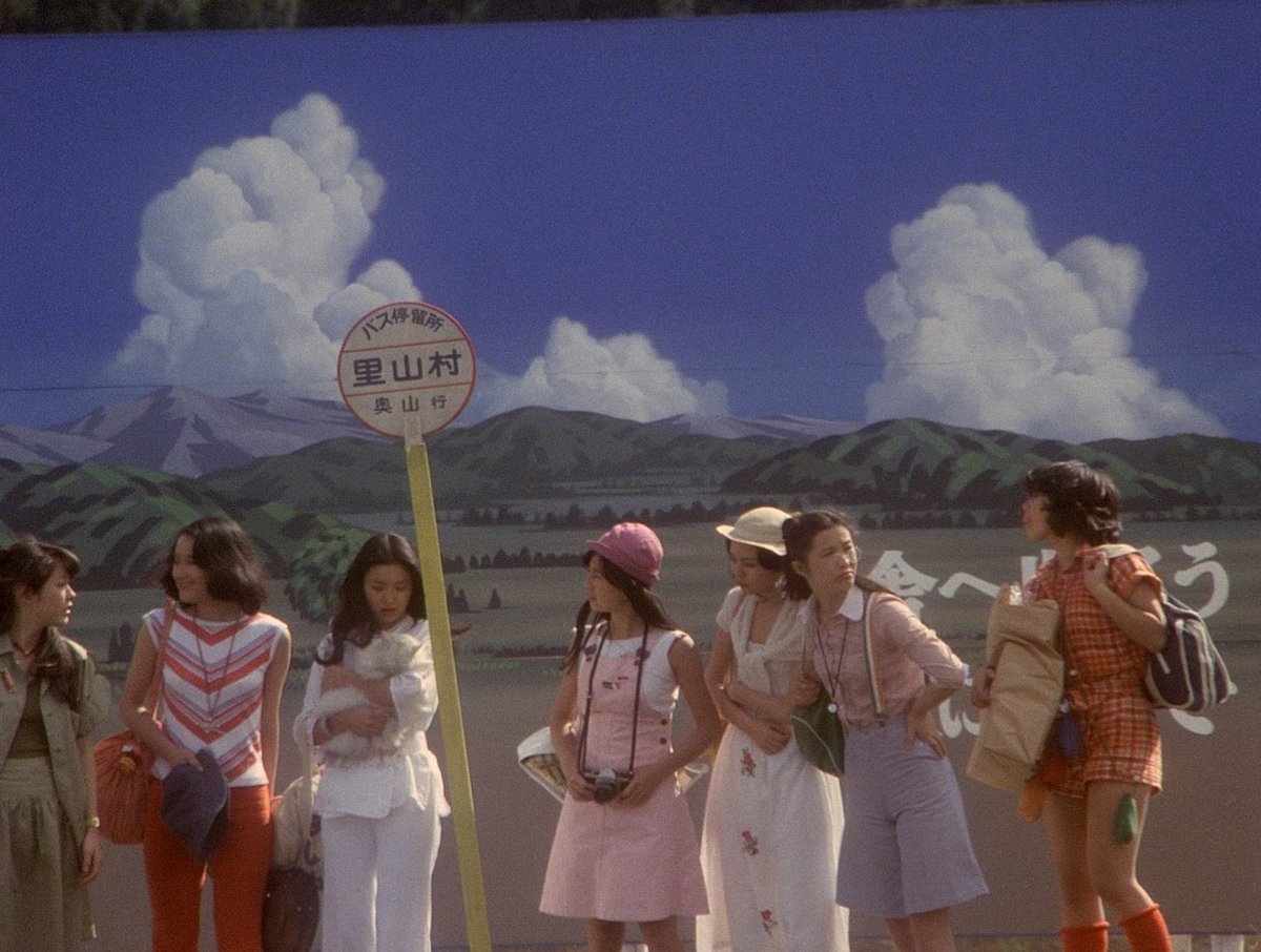 Lenscap's tweet photo. ‘House’ (1977)
dir. Nobuhiko Ôbayashi
dp. Yoshitaka Sakamoto https://t.co/kj3AmmD5Za