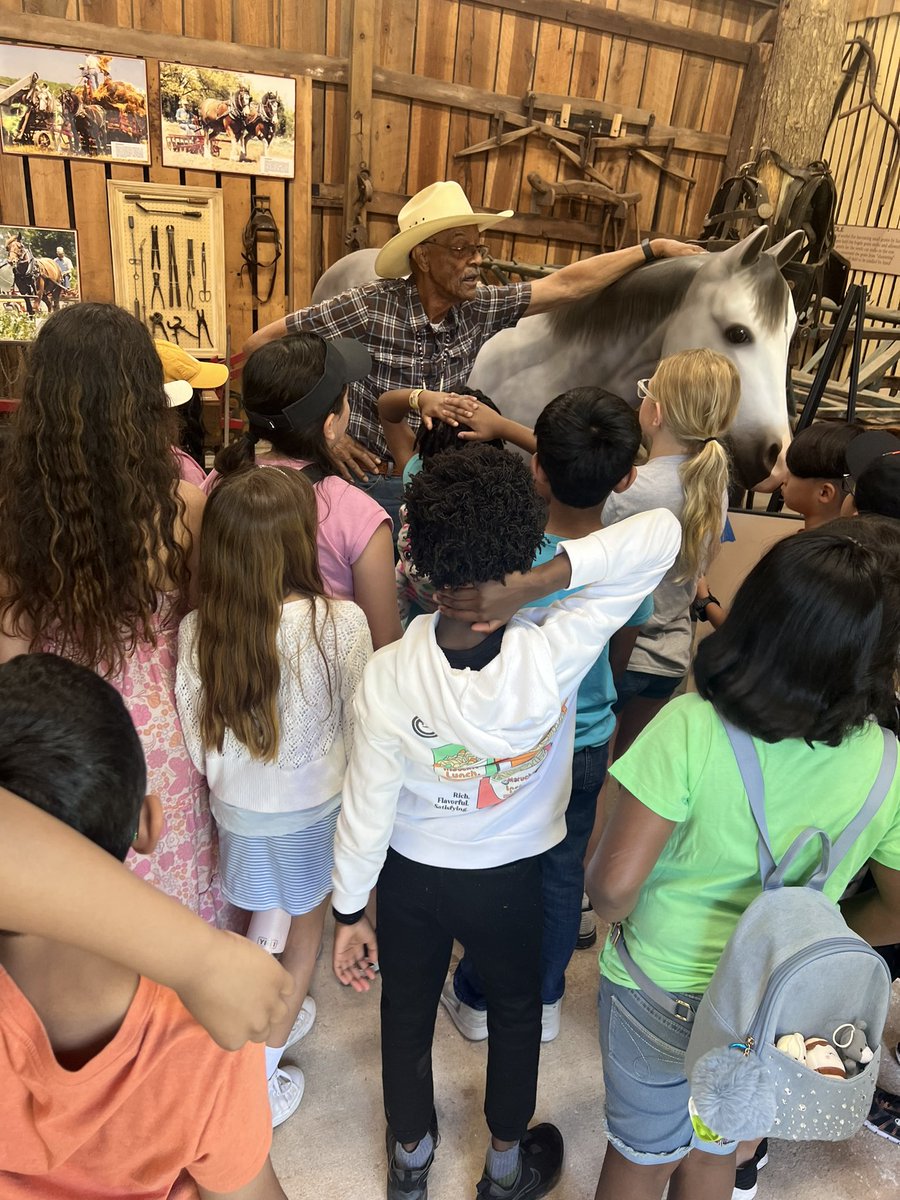 We had the best time learning about simple machines at the Heritage Farm Museum! <a href="/MrsBeltranGPE/">Anissa Beltran</a> <a href="/GoshenPostES/">Goshen Post ES</a>