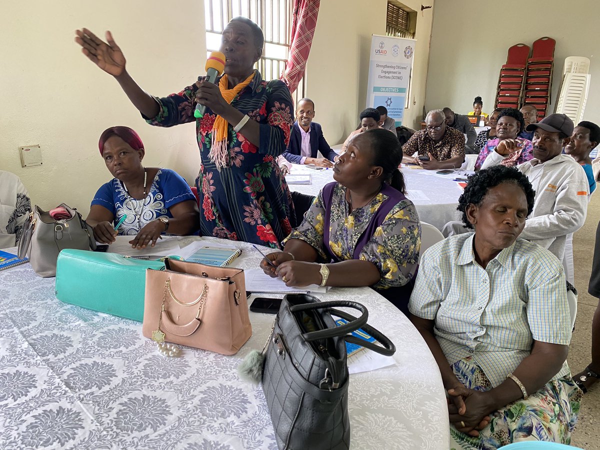 DaisyAgaba9's tweet photo. Duty bearers and citizens of Bushenyi came together to identify challenges and opportunities for improving transparency in electoral processes.
Among the echoing issues that were identified to be affecting the integrity of elections in Uganda included.
Threadβ¦.. #SCENEUg https://t.co/X0DHxrraTJ