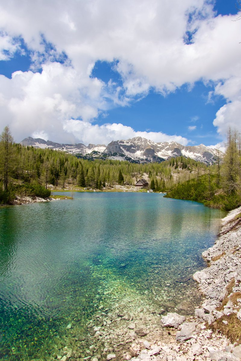 ExploringSlo's tweet photo. Curious to see the Triglav Lakes? Join us on our guided tour there! https://t.co/SxJBtEnRe2 https://t.co/1nFzJPTi1z