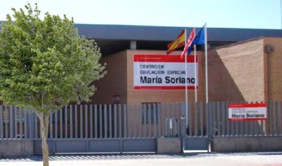 Hoy hemos tenido la suerte de visitar centro de referencia de <a href="/ComunidadMadrid/">Comunidad de Madrid</a> <a href="/masmariasoriano/">CPEE MARÍA SORIANO</a>  con alumnos de #discapacidadmotora. Equipo de grandes profesionales, con  vocación. Cole alegre y lleno de luz.   Un servicio a las familias y a la sociedad. Mi gratitud.<a href="/educacmadrid/">Educación▪️Comunidad de Madrid</a>