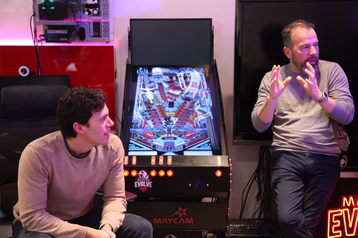 BAinnovacion's tweet photo. Junto a @BAJoven visitamos la sede de @MaycamEvolve uno de los equipos de esports más importantes del país. 👾 Tuvimos la oportunidad de charlar con algunos de sus jugadores y creadores de contenido, y conocer sus historias, desafíos y proyectos a futuro. https://t.co/Tvw7hROJZf