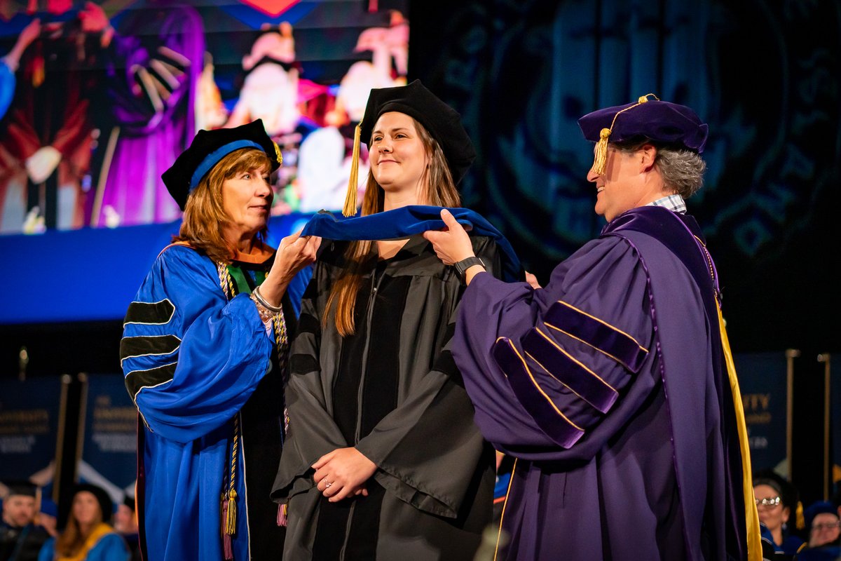 universityofri's tweet photo. From land to sea, our graduates are ready to tackle global challenges! Congratulations to the URI College of the Environment and Life Sciences and the Graduate School of Oceanography #ClassOf2024! π
@URICELS @URIGSO #URI2024 #RhodyGrad #GoRhody #Commencement #Graduation https://t.co/YTq1YFkiwb
