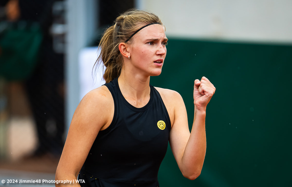 Julia Avdeeva moves on into Q2 in Paris