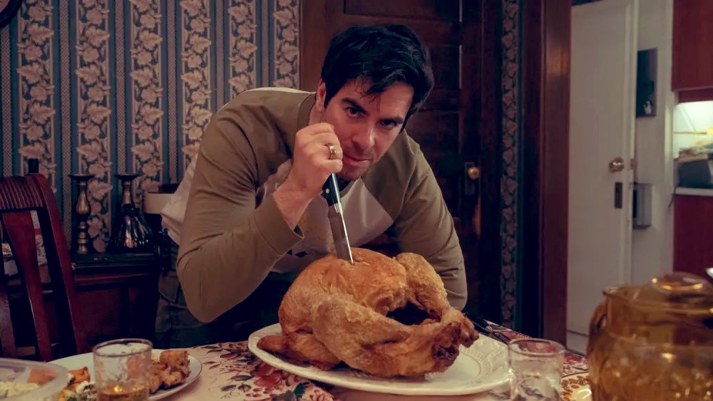 amirrazak237's tweet photo. In Eli Roth’s Thanksgiving, a sly slasher set a year into a town’s collective trauma, a girl meets a cruelly timed fate when her Russian dad moves to evacuate them both to Florida. Internal migration as a doomed retreat from political &amp; cultural horrors that must be confronted. https://t.co/pfDGgOntWG