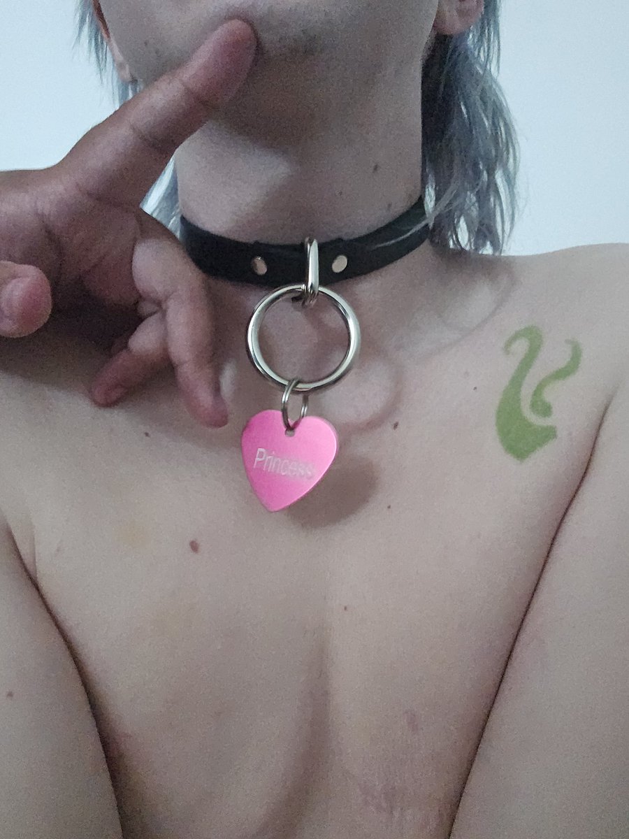 Collar is here, wish there were enough characters to get across how insanely good quality it is 🥹😍🥰 @butchsystm ty for making such incredibly quality work I can't wait to wear this on the daily omg