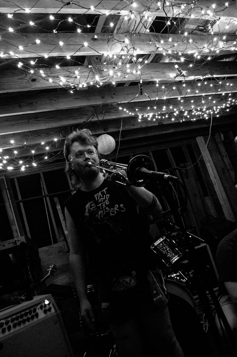 twistedbreadtie's tweet image. Rockin’ the west coast with Farseek and Clementine Was Right (@mikeayoung) this summer!