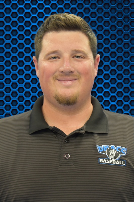 Kellogg_CC's tweet image. When the #KCCBaseball team opens World Series play against Des Moines Area Community College Saturday, KCC's Head Baseball Coach Eric Laskovy will be facing off against a familiar face: Head DMACC Baseball Coach Nic Mishler is a KCC alum who pitched under Laskovy at the World
