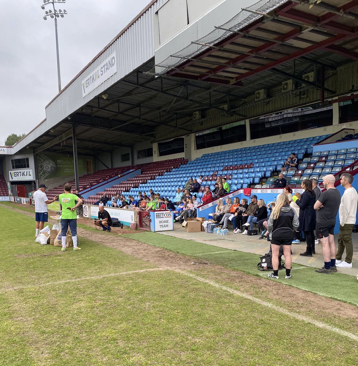 🏟️ PITCH HIRE This evening we welcomed Brigg Town Under-13s for a game on the pitch follow d by their presentation. The side will enjoy an end of season trip to Holland next week. #UTI #IRON
