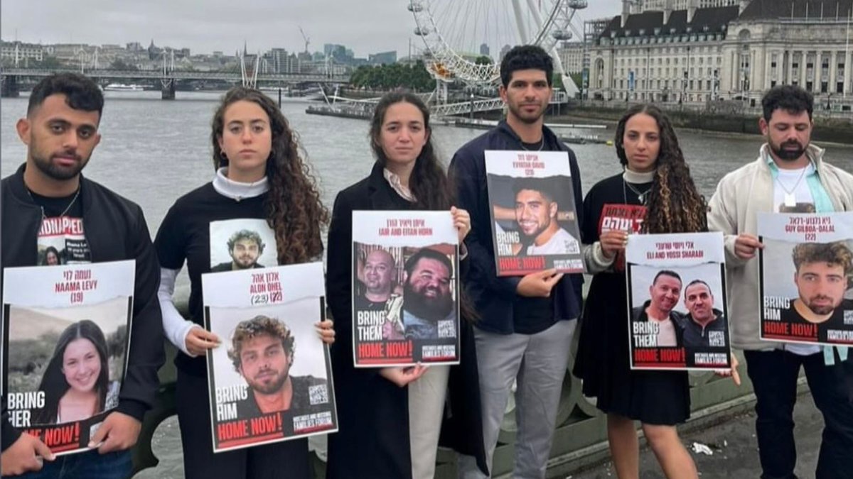 Siblings of hostages advocating for them in London. We are with you in this fight. 🩵 #BringThemAllHomeNow